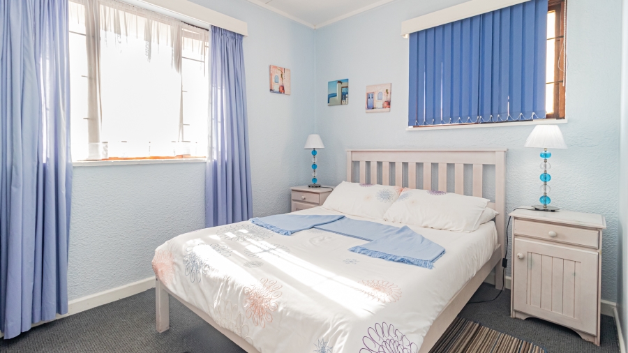 8 Bedroom Property for Sale in Fish Hoek Western Cape